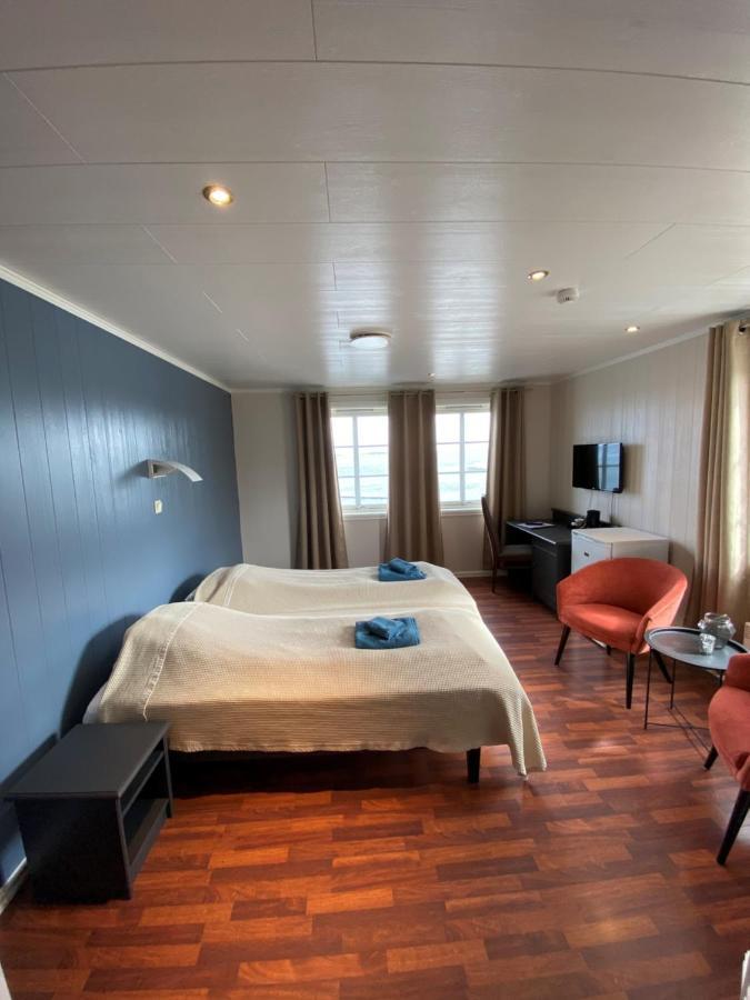 Hopen Brygge Hotel Exterior photo